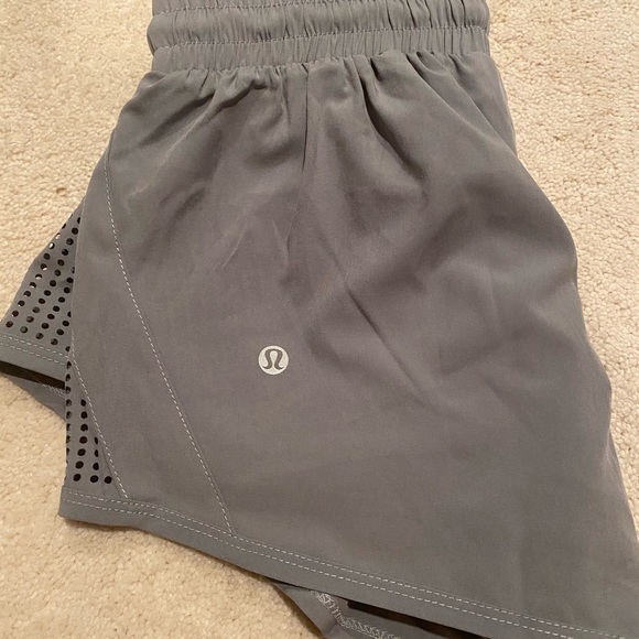 New lululemon shorts - Picture 2 of 2